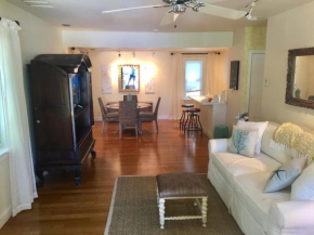 Charming Abode Cottage! Cottage